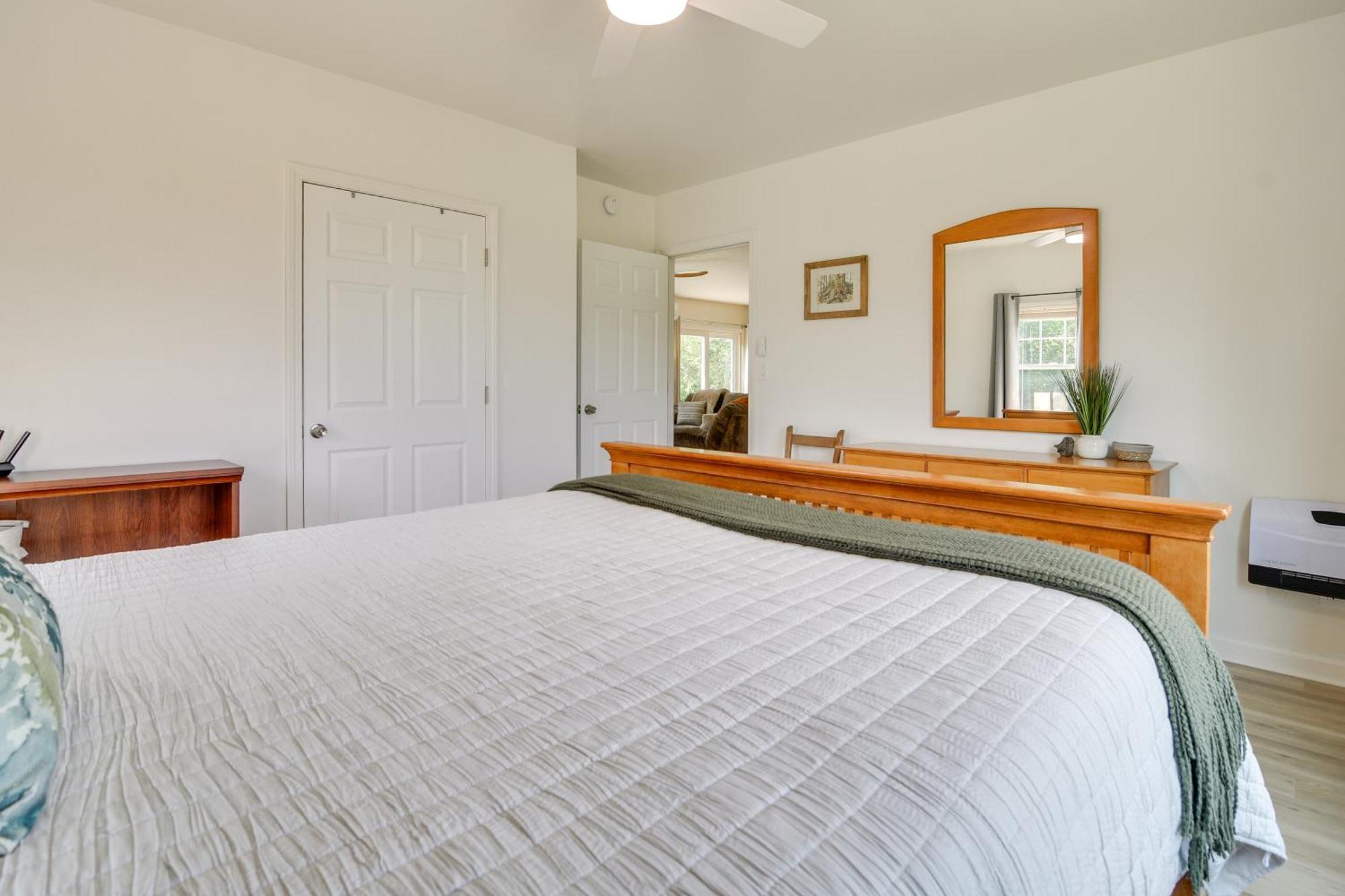 Mountain-View Maine Cabin Ski, Hike And Bike! New Portland Exterior foto
