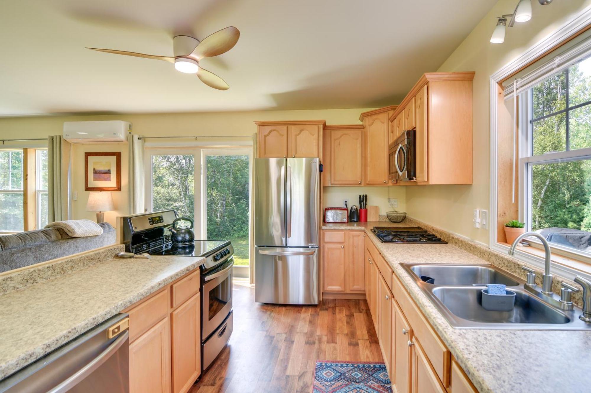 Mountain-View Maine Cabin Ski, Hike And Bike! New Portland Exterior foto